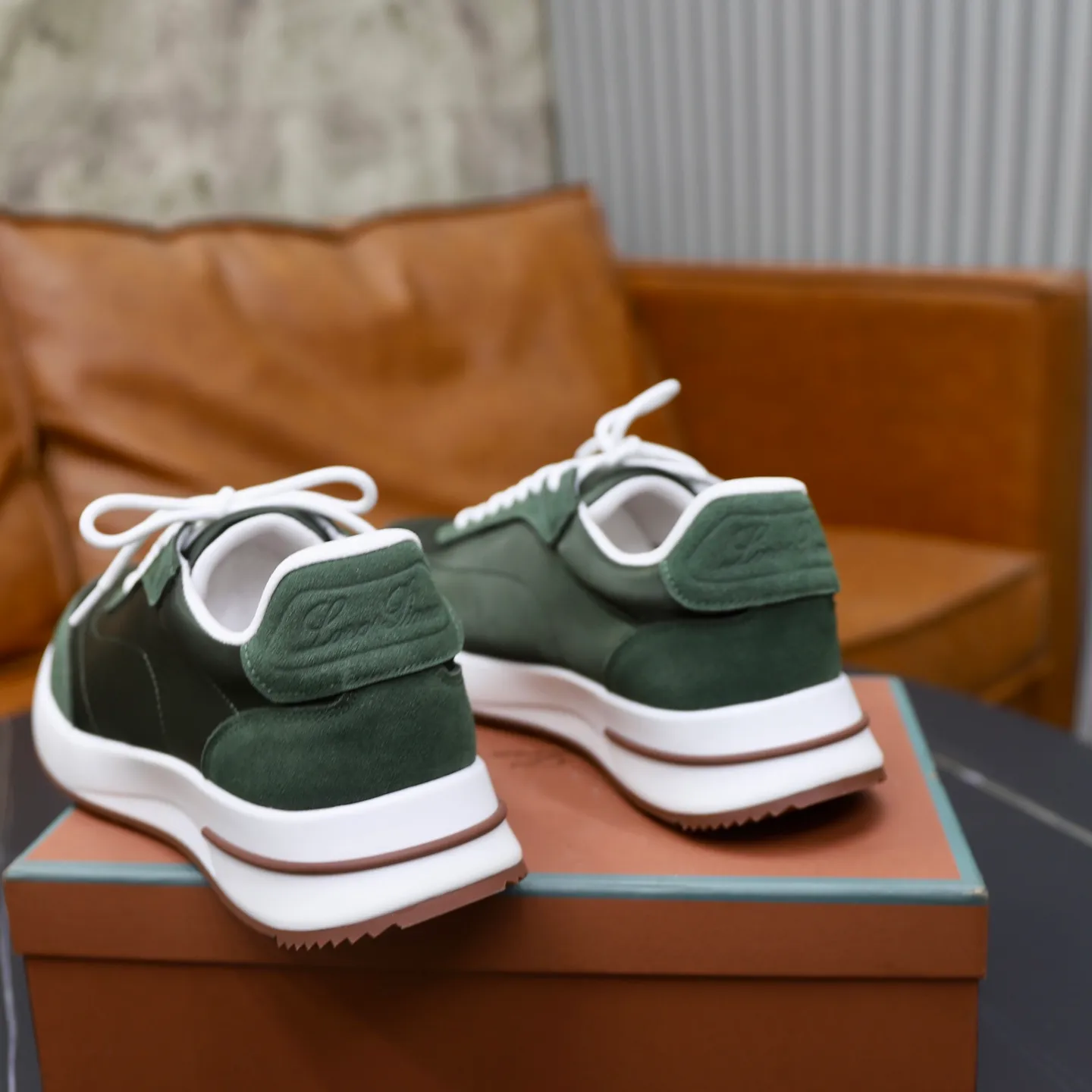 Ex-factory price: 462💰Loropiana LP men's shoes ♞size; 38-44 "45. Customized" original leather splicing. It is really easy to wear, lazy, relaxed, casual, perfect comfort, and there are many color choices, and they all look good with clothes. Is it true that Loropiana can bring social value? “Loropiana is the best thing money can buy”